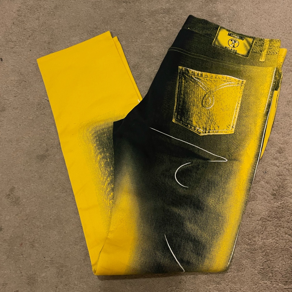 Moschino yellow & black pants - Picture 3 of 3